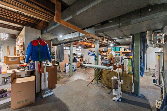 158 S Greenwich Street, Valparaiso, IN 46383