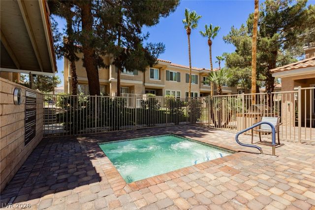 251 South Green Valley Parkway 5514, Henderson, NV 89012