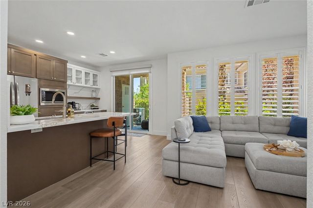 251 South Green Valley Parkway 5514, Henderson, NV 89012