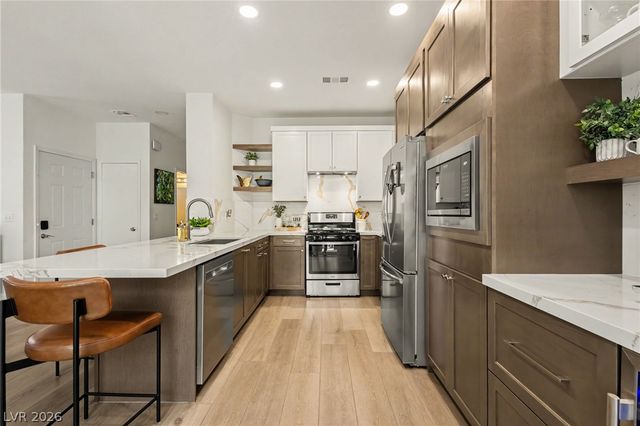 251 South Green Valley Parkway 5514, Henderson, NV 89012