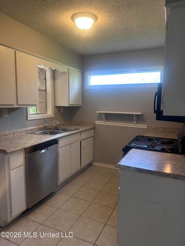 5629 Ridgetop Drive, Horn Lake, MS 38637