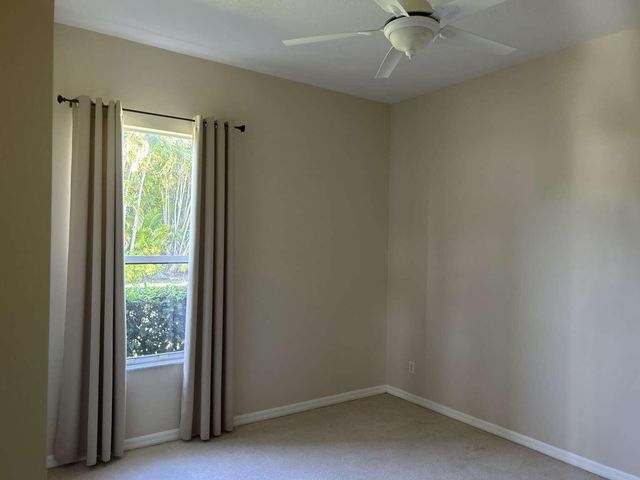 357 SW 24th Ave Avenue SW, Vero Beach, FL 32962