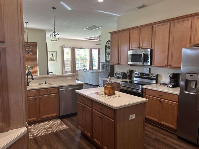 357 SW 24th Ave Avenue SW, Vero Beach, FL 32962