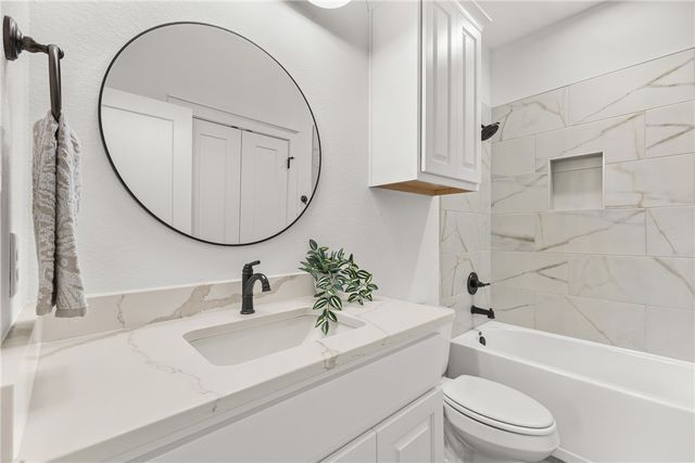 5037 Mooney Falls Drive, Bryan, TX 77802