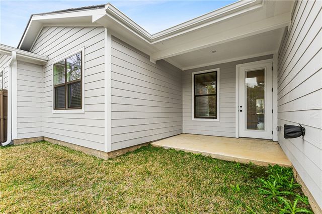 5037 Mooney Falls Drive, Bryan, TX 77802