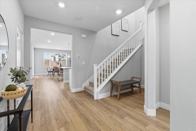 4538 Madeleine Way, Folsom, CA 95630