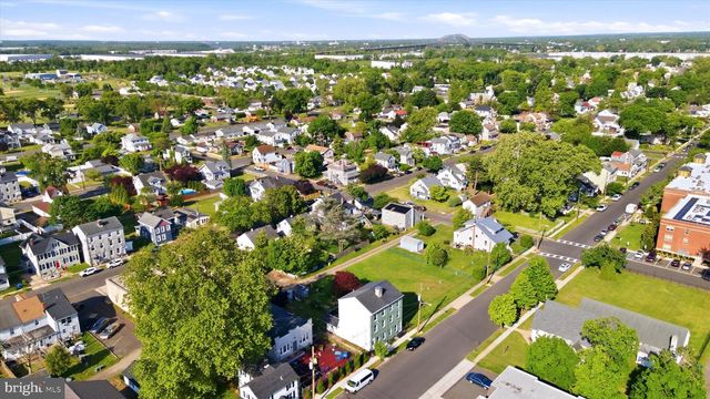 26 W 2ND ST, Florence, NJ 08518