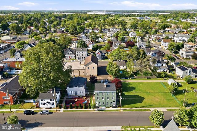 26 W 2ND ST, Florence, NJ 08518