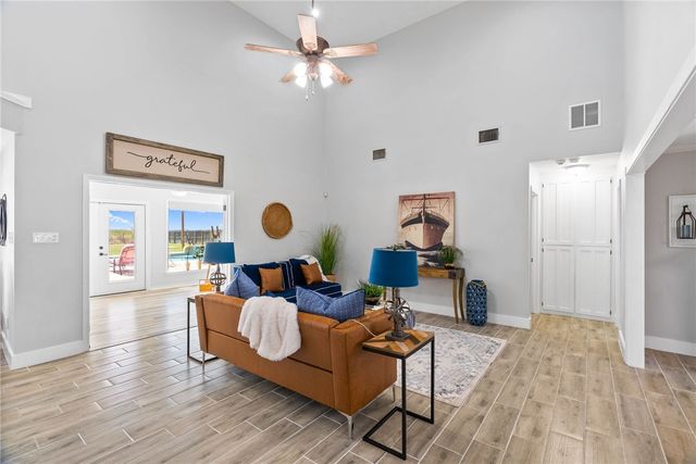 6009 King Trail, Corpus Christi, TX 78414