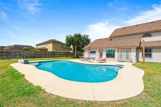 6009 King Trail, Corpus Christi, TX 78414