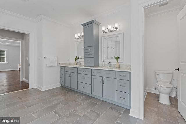 7606 LEONARD DR, Falls Church, VA 22043