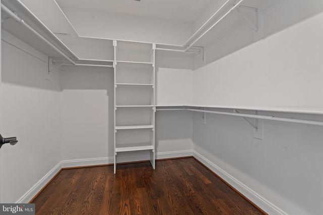 7606 LEONARD DR, Falls Church, VA 22043