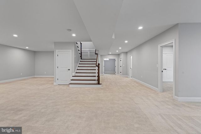 7606 LEONARD DR, Falls Church, VA 22043