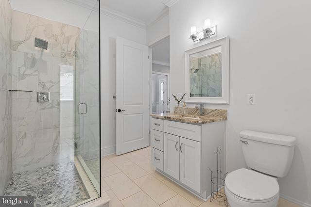 7606 LEONARD DR, Falls Church, VA 22043