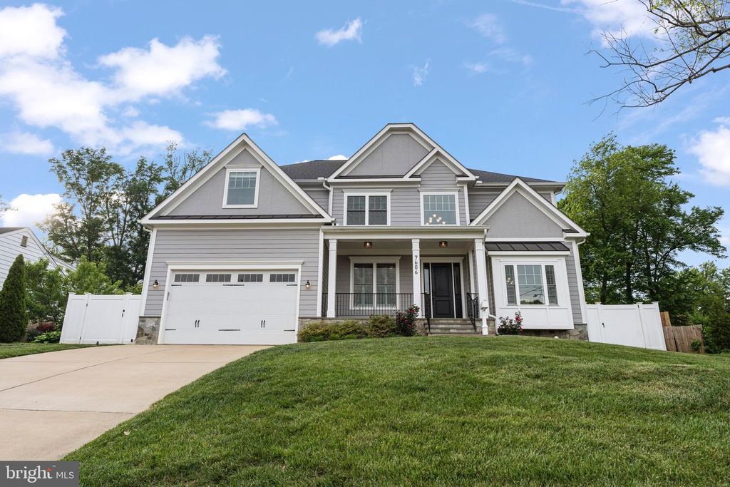 7606 LEONARD DR, Falls Church, VA 22043