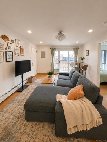 5423 7th Avenue 4A, Brooklyn, NY 11220