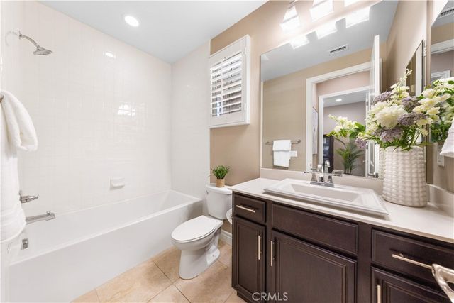 60 Boxberry, Irvine, CA 92620