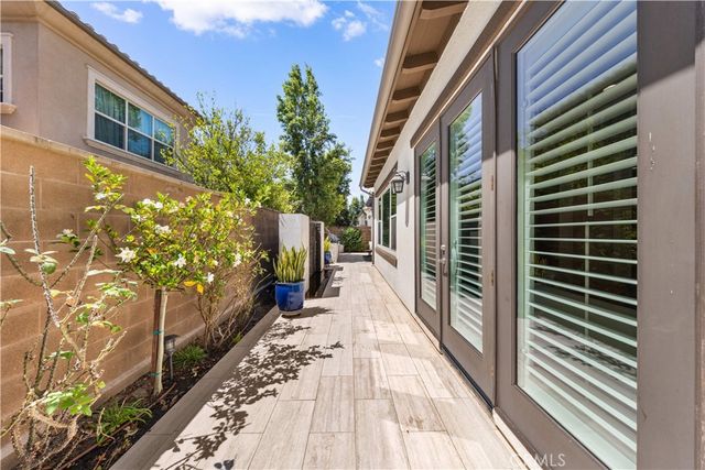 60 Boxberry, Irvine, CA 92620