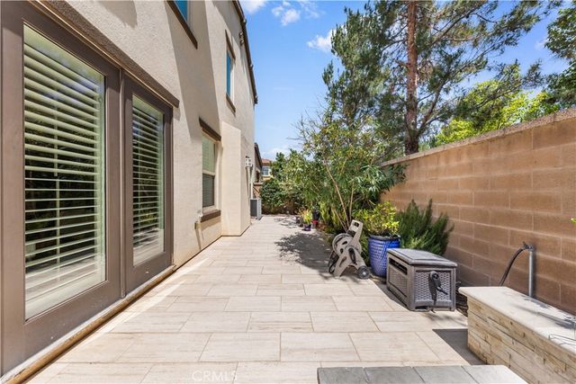 60 Boxberry, Irvine, CA 92620