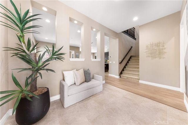60 Boxberry, Irvine, CA 92620