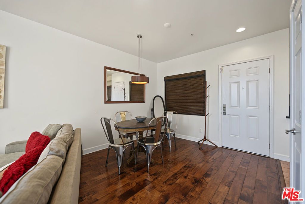 6038 Carlton Way 305, Los Angeles, CA 90028 — photo 5