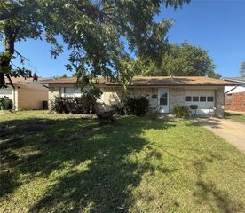 1017 Peace Rose Avenue, Garland, TX 75040