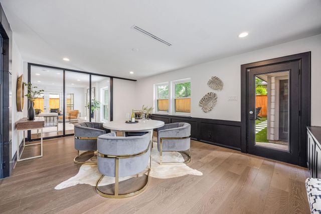 10111 Cedar Creek Drive, Houston, TX 77042