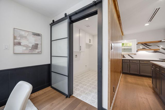 10111 Cedar Creek Drive, Houston, TX 77042