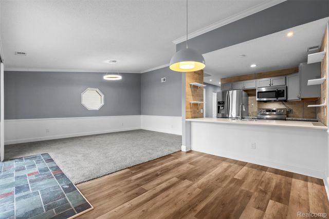 35857 Hunter Avenue, Westland, MI 48185