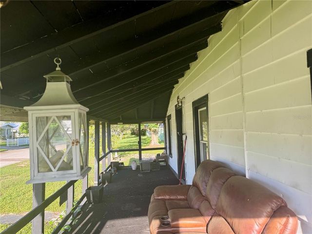 317 E 8TH STREET, Frostproof, FL 33843