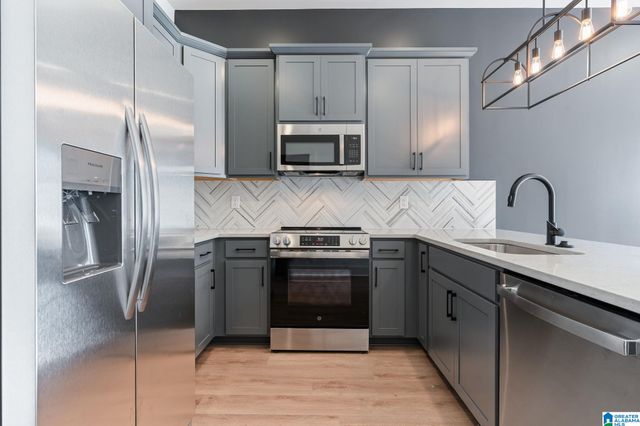 1712 MEERSTONE LANE, Hoover, AL 35226