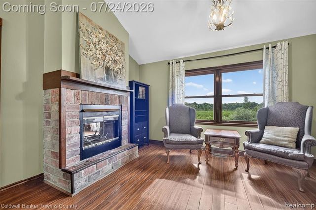 8175 Farley Road, Pinckney, MI 48169