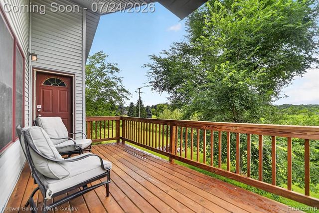 8175 Farley Road, Pinckney, MI 48169