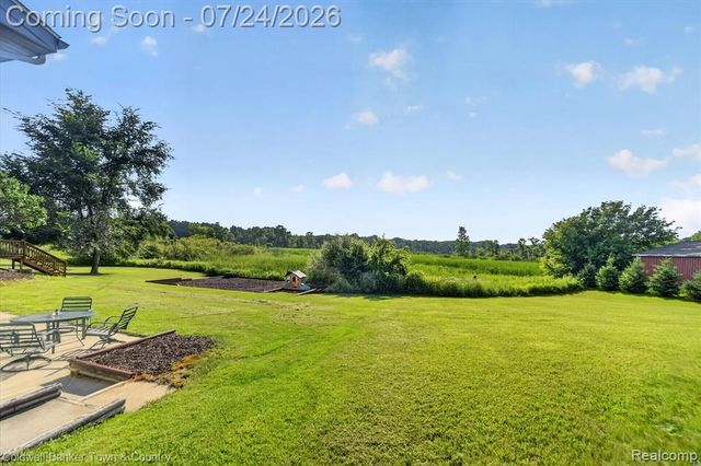 8175 Farley Road, Pinckney, MI 48169