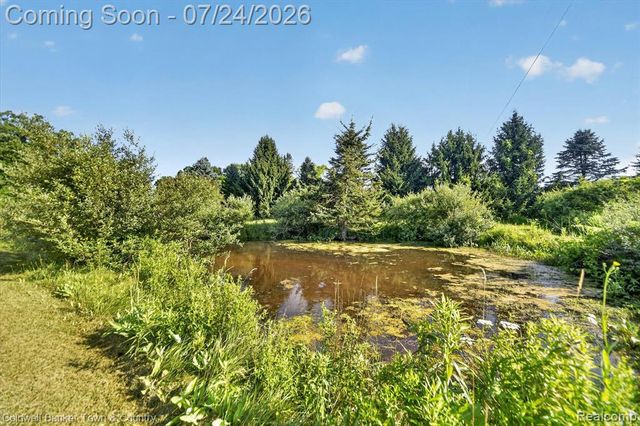 8175 Farley Road, Pinckney, MI 48169