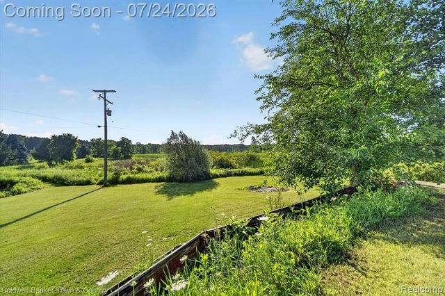 8175 Farley Road, Pinckney, MI 48169