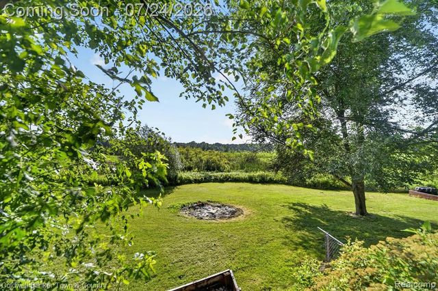8175 Farley Road, Pinckney, MI 48169