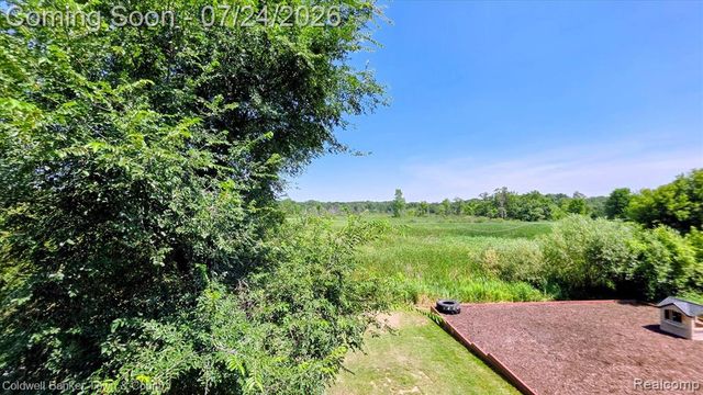 8175 Farley Road, Pinckney, MI 48169