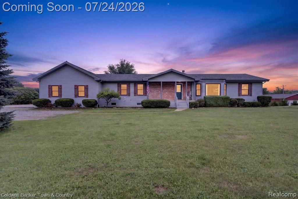 8175 Farley Road, Pinckney, MI 48169