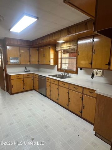 13524 Scruggs Lane, Biloxi, MS 39532