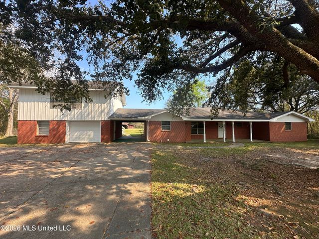 13524 Scruggs Lane, Biloxi, MS 39532