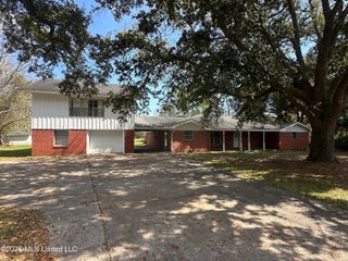 13524 Scruggs Lane, Biloxi, MS 39532