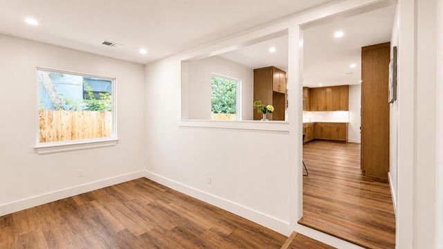 1200 Spruce ST, Lockhart, TX 78644