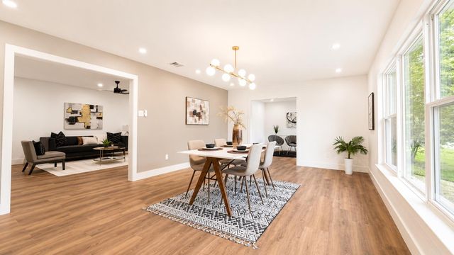 1200 Spruce ST, Lockhart, TX 78644