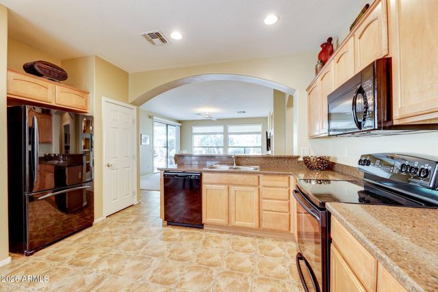 9746 E Coopers Hawk Drive, Sun Lakes, AZ 85248