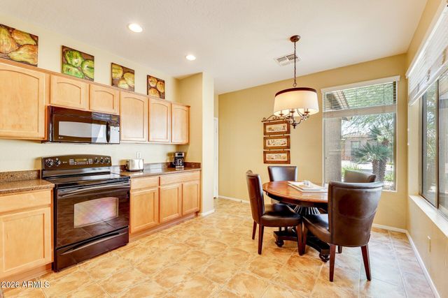 9746 E Coopers Hawk Drive, Sun Lakes, AZ 85248