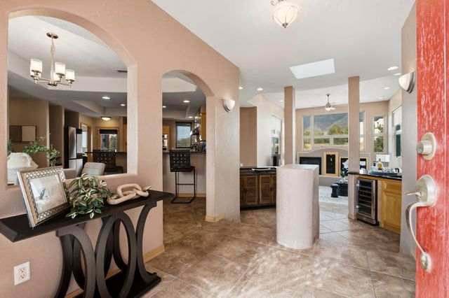 11605 Holly Avenue NE, Albuquerque, NM 87122