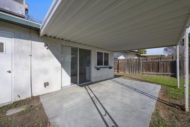 201 Star Court, Bakersfield, CA 93308