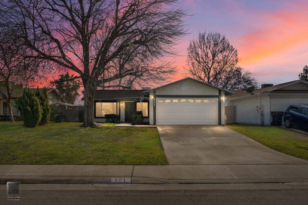 201 Star Court, Bakersfield, CA 93308