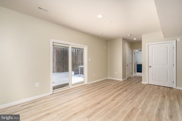 116 WAYPOINTE CT, Fredericksburg, VA 22406